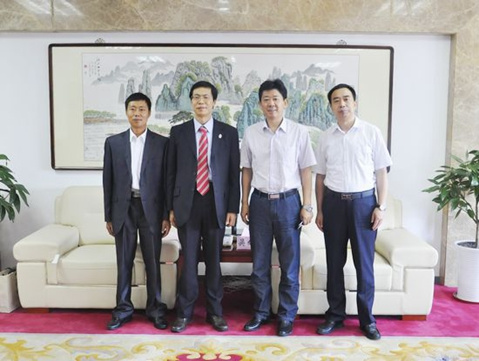 中國僑網圖為吳向明會見汪先恩一行