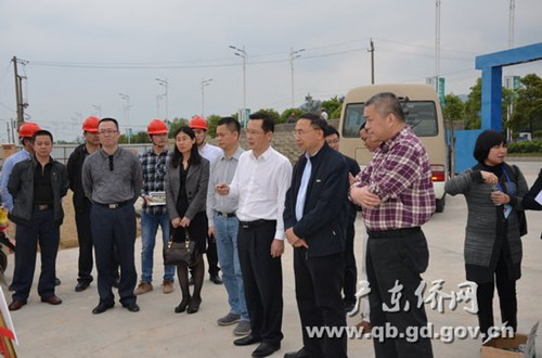 中國僑網(wǎng)現(xiàn)場考察大旺華僑農(nóng)場危房改造新開工項(xiàng)目建設(shè)情況