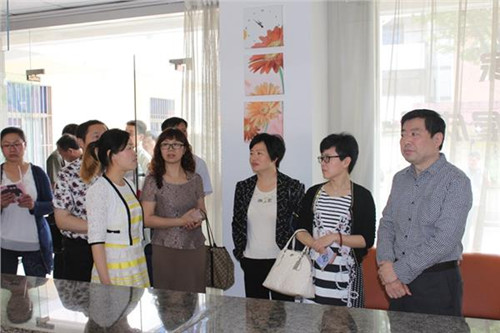 中國僑網(wǎng)鼓樓區(qū)僑務(wù)考察組參觀宜興“僑務(wù)之窗”——中國陶都陶瓷城
