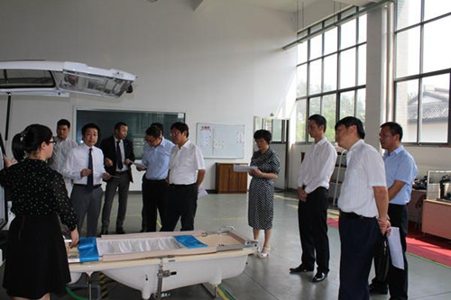 參觀中進醫(yī)療