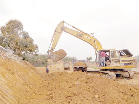 大南山僑區(qū)著力推進重點項目建設(shè)。(黃健新