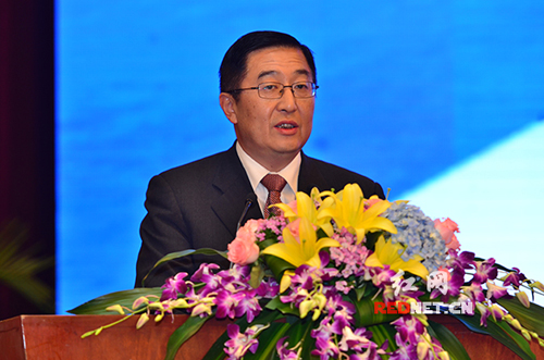 (中國僑聯(lián)副主席喬衛(wèi)。)