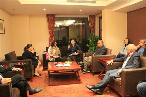 季俊秋副主任會(huì)見尤氏宗親訪問團(tuán)