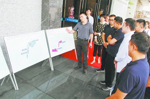 廈門市僑聯(lián)組織新僑考察自貿(mào)試驗(yàn)區(qū)(資料圖)