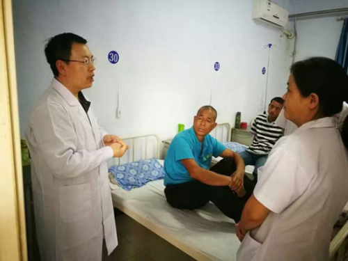 美籍華人醫(yī)學博士赴山西運城進行臨床指導交流