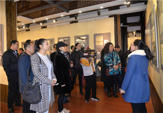 中國(guó)僑網(wǎng)參觀福建華僑文化展示中心