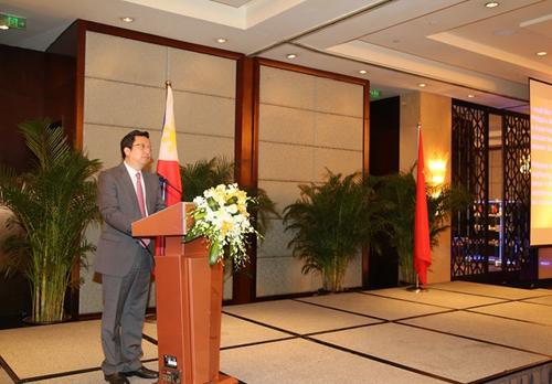 中國(guó)僑網(wǎng)四川省外事僑務(wù)辦主任慕新海致辭