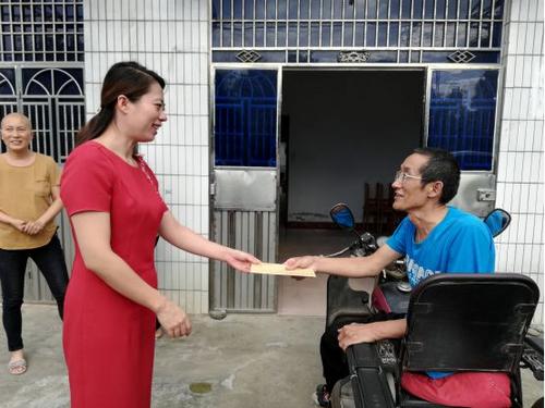 中國(guó)僑網(wǎng)慰問現(xiàn)場(chǎng)