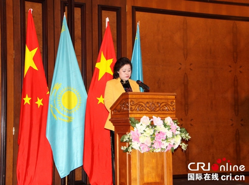 中國僑網杜總領事在離任招待會上發(fā)表講話