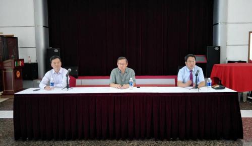 中國(guó)僑網(wǎng)會(huì)議現(xiàn)場(chǎng)。