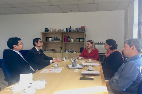 中國僑網(wǎng)駐圣保羅總領(lǐng)館與巴西聯(lián)警移民局開展工作交流。