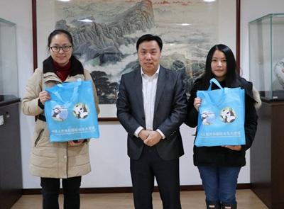 中國僑網(wǎng)圖片來源:中國駐冰島大使館網(wǎng)站