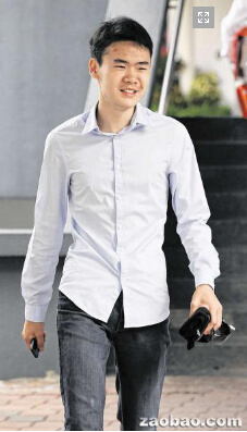 被告張文蔚也必須為社區(qū)服務(wù)80個(gè)小時(shí)。(新加坡《聯(lián)合早報(bào)》援引新加坡《海峽時(shí)報(bào)》)