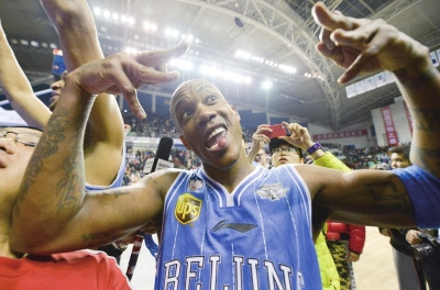 中國僑網(wǎng)馬布里欲申請綠卡 稱會準備手續(xù)讓自己更方便留中國 京華時報記者潘之望攝