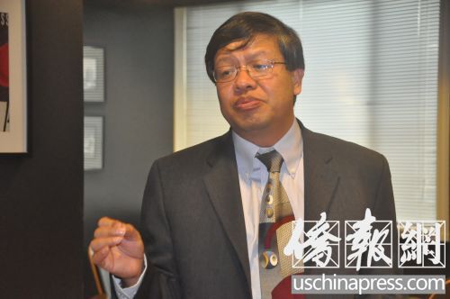 中國(guó)僑網(wǎng)“哈佛申訴”主要發(fā)起人趙宇空在華盛頓接受采訪。(美國(guó)《僑報(bào)》/徐一凡 攝)