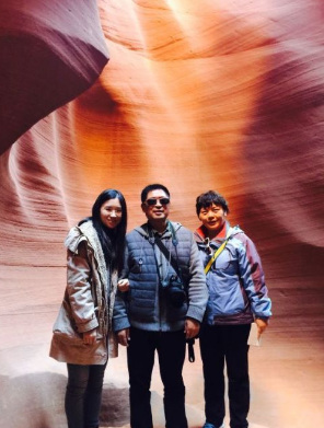 王同學(xué)父母來(lái)美與她一同過(guò)圣誕。(王同學(xué)提供)