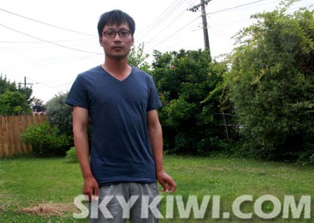 來自中國的打工度假者李永南行李護照被搶。(新西蘭天維網(wǎng))