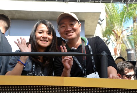 遠(yuǎn)道而來參加奧斯卡的幸運(yùn)觀眾。(美國《世界日報(bào)》/馬云