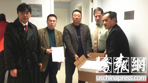 亞裔維權(quán)大聯(lián)盟7日將一萬(wàn)多封請(qǐng)?jiān)感潘偷搅罕说靡话钢鲗彿ü訇惖つ徂k公室(僑報(bào)記者