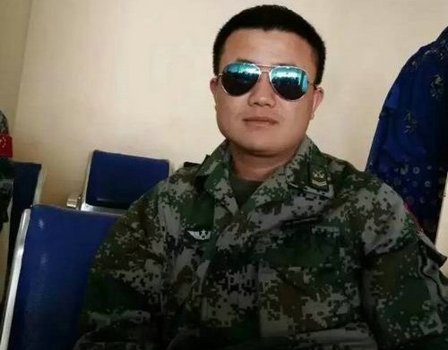 申亮亮生前照片