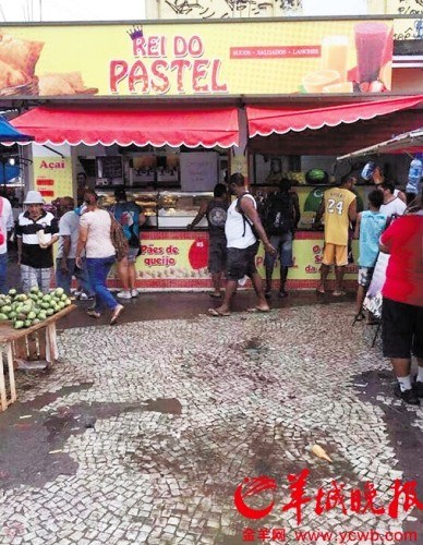 遍布巴西的角仔店大多數(shù)是臺(tái)山人開的。(《羊城晚報(bào)》供圖)