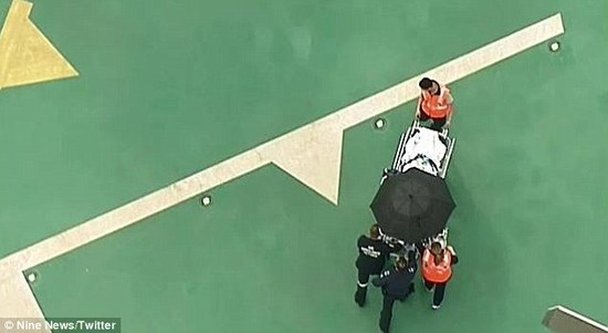 (《澳洲日?qǐng)?bào)》援引《每日郵報(bào)》圖片)