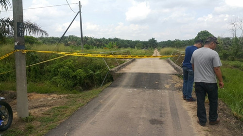 死者的尸體是在這段路上被發(fā)現(xiàn)。(馬來西亞《星洲日報》)