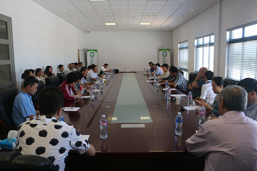 中國(guó)僑網(wǎng)座談會(huì)現(xiàn)場(chǎng)