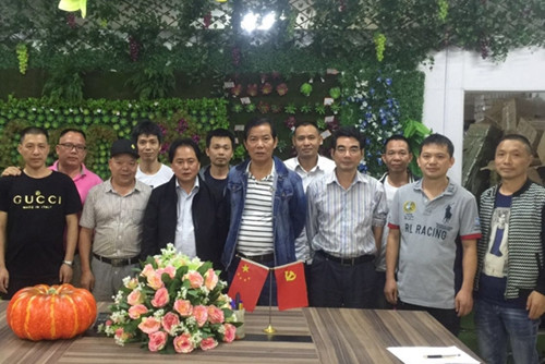 中國僑網(wǎng)巴西華人軍聯(lián)會向7位火災(zāi)受損戰(zhàn)友捐款(巴西《南美僑報》)