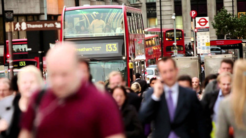 中國僑網(wǎng)據(jù)歐盟預(yù)測,英國人口將在13年后超過法國。