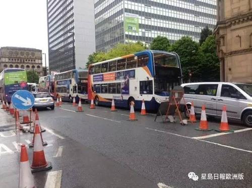 中國(guó)僑網(wǎng)曼城唐人街附近目前仍是工程處處,影響商鋪生意。(歐洲《星島日?qǐng)?bào)》)