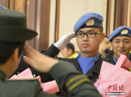 中國僑網(wǎng)資料圖:中國維和部隊