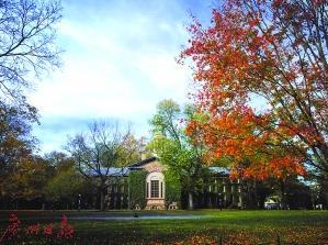 中國僑網(wǎng)普林斯頓大學(xué)一角