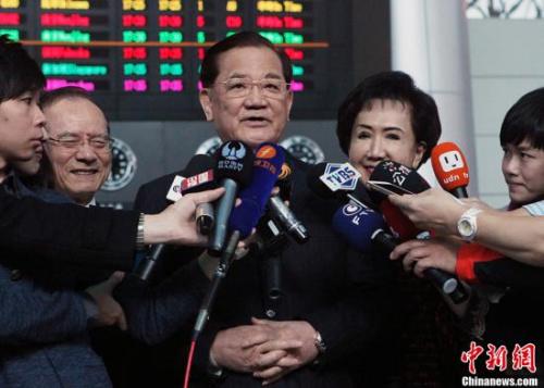 中國僑網(wǎng)資料圖:連戰(zhàn)。黃少華 攝