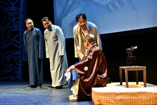 中國僑網(wǎng)演出現(xiàn)場。(荷蘭一網(wǎng)供圖)