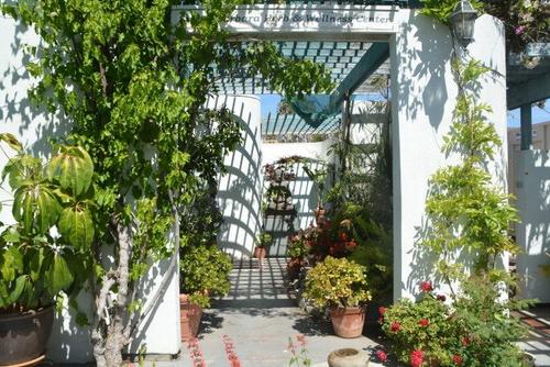 中國(guó)僑網(wǎng)韓偉東生前位于圣塔芭芭拉State街3800號(hào)路段鬧中取靜處的中醫(yī)診所。(美國(guó)《世界日?qǐng)?bào)》檔案照片/楊青/攝)