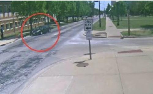 中國僑網(wǎng)失蹤中國女學(xué)者章瑩穎上疑似“綁架者”轎車視頻曝光