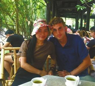 中國僑網四川妹子沈西與西班牙男友安德魯志趣相投。受訪者供圖