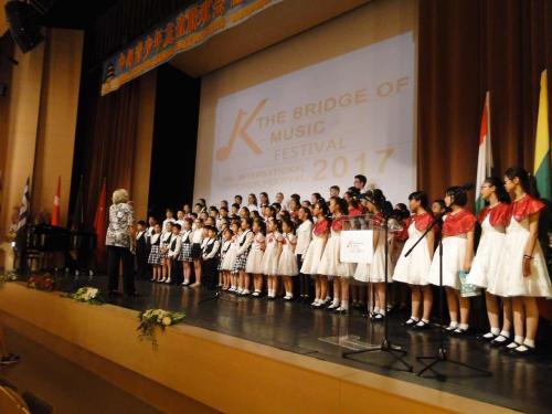 中國(guó)僑網(wǎng)演出現(xiàn)場(chǎng)。(匈牙利《歐洲論壇》)