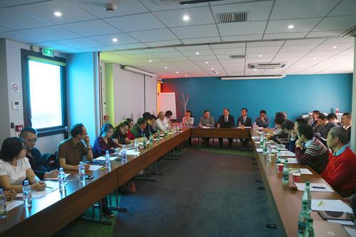 中國僑網(wǎng)會議現(xiàn)場。(法國《歐洲時報》/孔帆 攝)