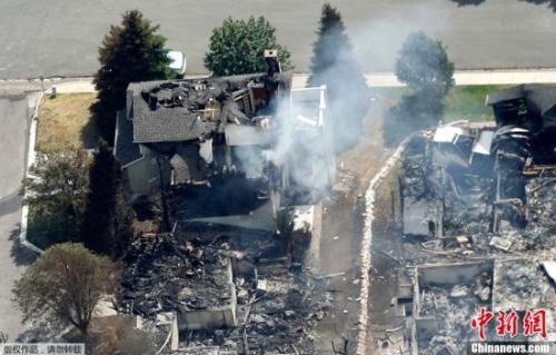 中國僑網(wǎng)資料圖:美國山火肆虐