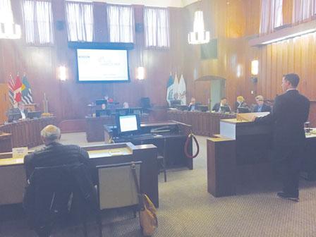 中國僑網(wǎng)市議會討論“東北福溪區(qū)域”發(fā)展計劃并聽取市民意見。(加拿大《明報》資料圖)