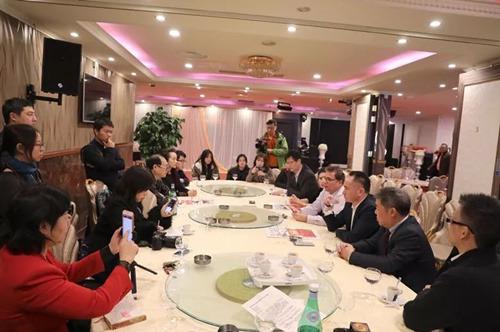 中國(guó)僑網(wǎng)紀(jì)念會(huì)現(xiàn)場(chǎng)。(法國(guó)《歐洲時(shí)報(bào)》微信公眾號(hào)記者/孔帆 攝)