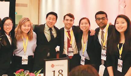 中國僑網(wǎng)圖為哈佛中國論壇籌委會(huì)工作人員合影