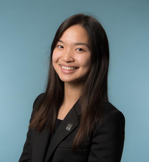 中國(guó)僑網(wǎng)美國(guó)圣地亞哥華裔女生陳心洋當(dāng)選2018美國(guó)總統(tǒng)學(xué)者。(美國(guó)《世界日?qǐng)?bào)》/陳心洋供圖)