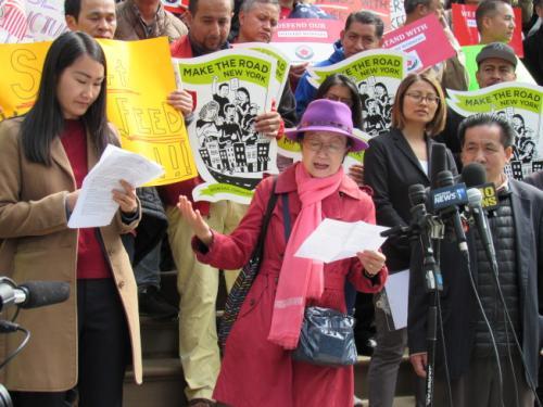 中國(guó)僑網(wǎng)紐約市議員陳倩雯參與當(dāng)日集會(huì)。(美國(guó)《世界日?qǐng)?bào)》/顏嘉瑩 攝)