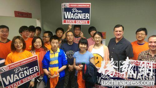 中國僑網(wǎng)爾灣華裔市民為Wagner助選。(美國僑報資料圖)
