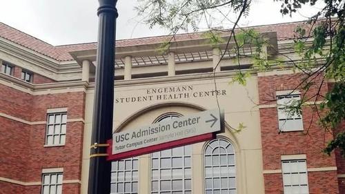 中國僑網美國南加大恩格曼校園學生保健中心。(美國《僑報》圖片)