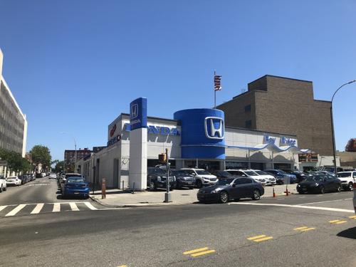 中國僑網(wǎng)貝瑞吉本田車行涉嫌欺詐客戶,被州檢察長辦公室調(diào)查。(美國《世界日?qǐng)?bào)》/黃伊奕 攝)