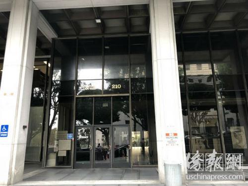 中國僑網(wǎng)審理合勝堂雙尸命案的洛杉磯縣刑事法庭大樓。(美國《僑報》/王珂瑩 攝)
